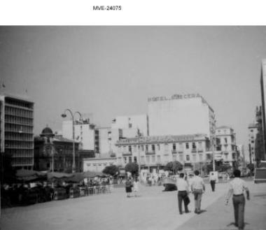 Η Αθήνα του '65 - 70' - Η Πλατεία Συντάγματος