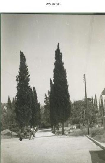 Η Αθήνα του '65 - '70 - Πιθανώς η είσοδος του Α' νεκροταφείου Αθηνών