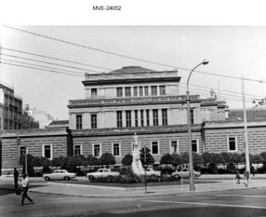Η Αθήνα του '65 - 70' - Οδός Κολοκοτρώνη και Σταδίου