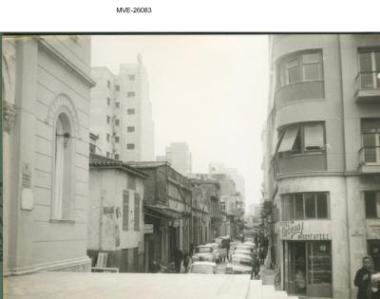 Πειραιάς του '65 - 70' - Οδός Αγίου Σπυρίδωνος