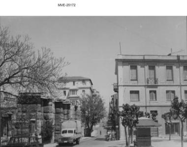Η Αθήνα του '65 - '70 - οδ. Αιόλου και Καλογριώνη