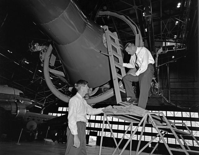 Alan Shepard in the Rendezvous Docking Simulator