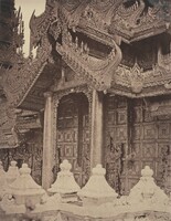 Amerapoora: Doorway of Pyathat on East of Maha-too-lo-Bounghian Kyoung