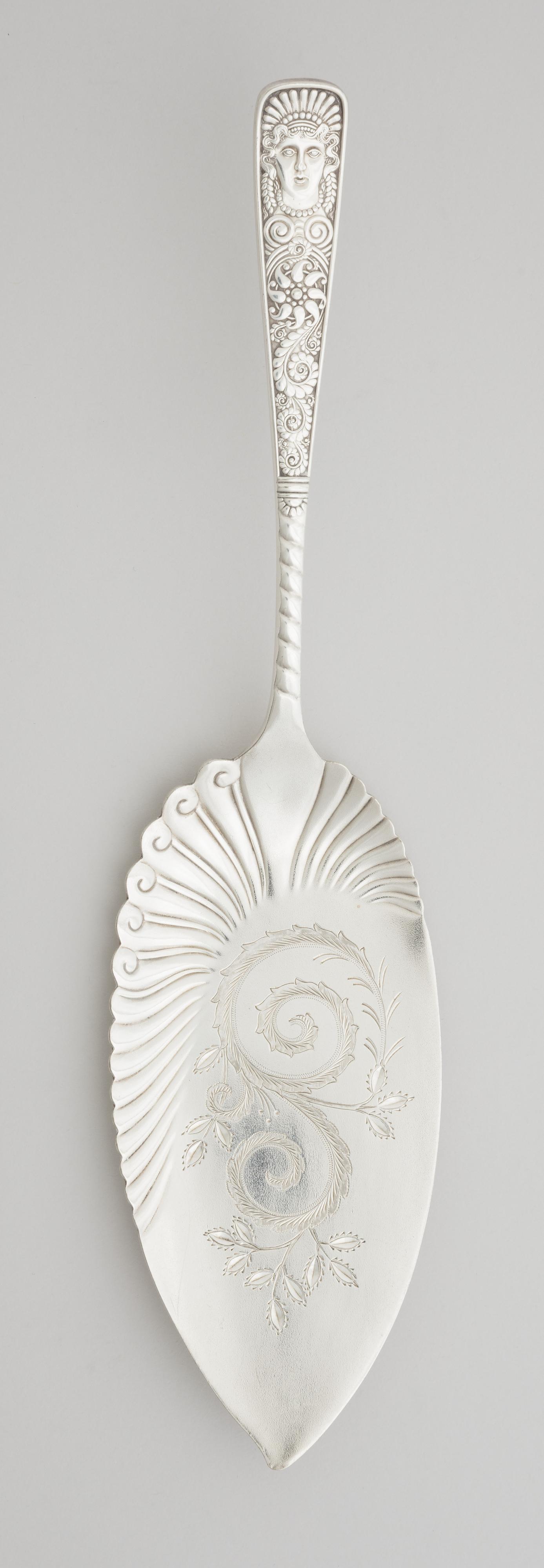 Assyrian Head Pattern Fish Server