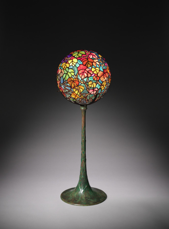 Autumn Leaf Globe Table Lamp