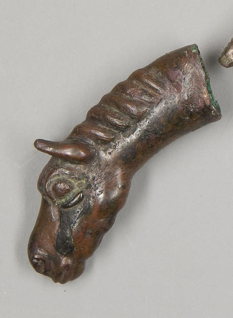 Axe head