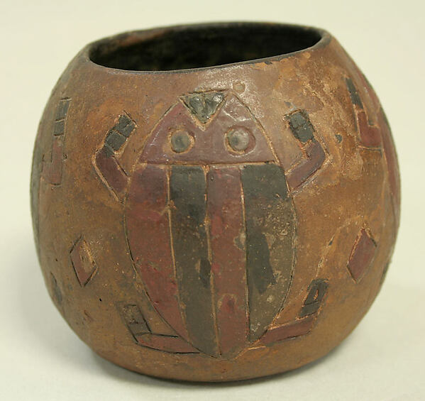 Blackware Vessel with Incised Patterns