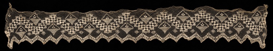Border with Geometric Patterns