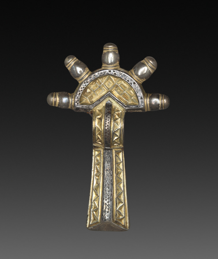 Bow Fibula