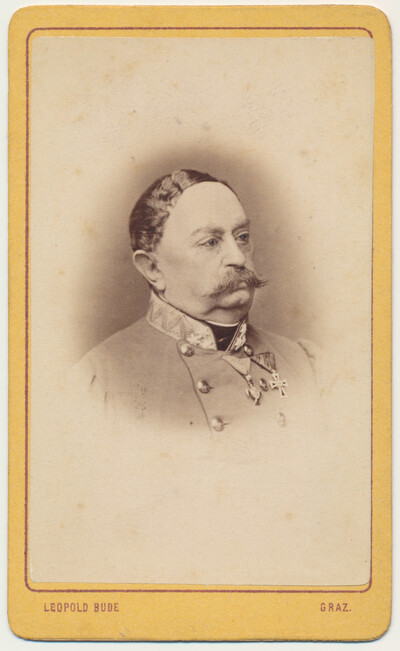 Brkati časnik