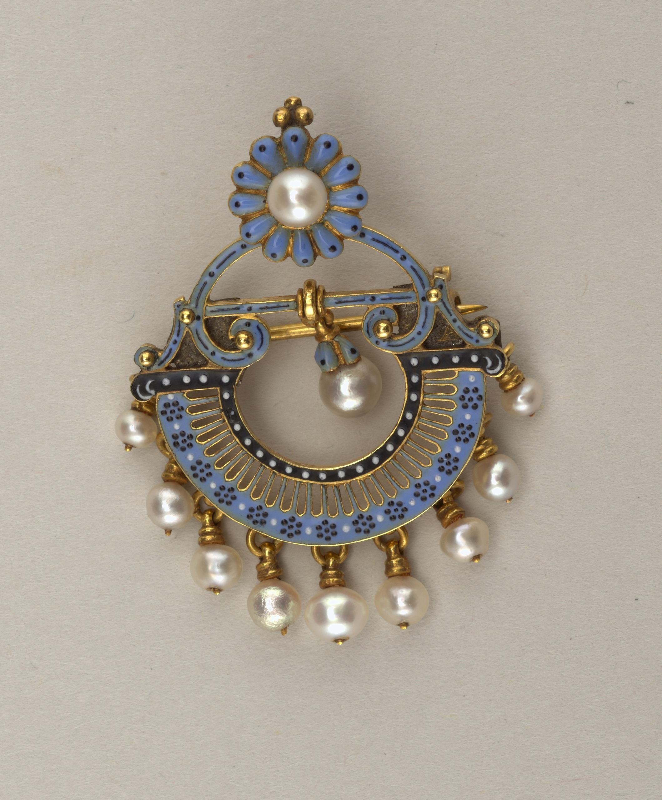 Brooch