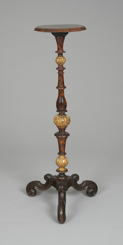 Candlestand