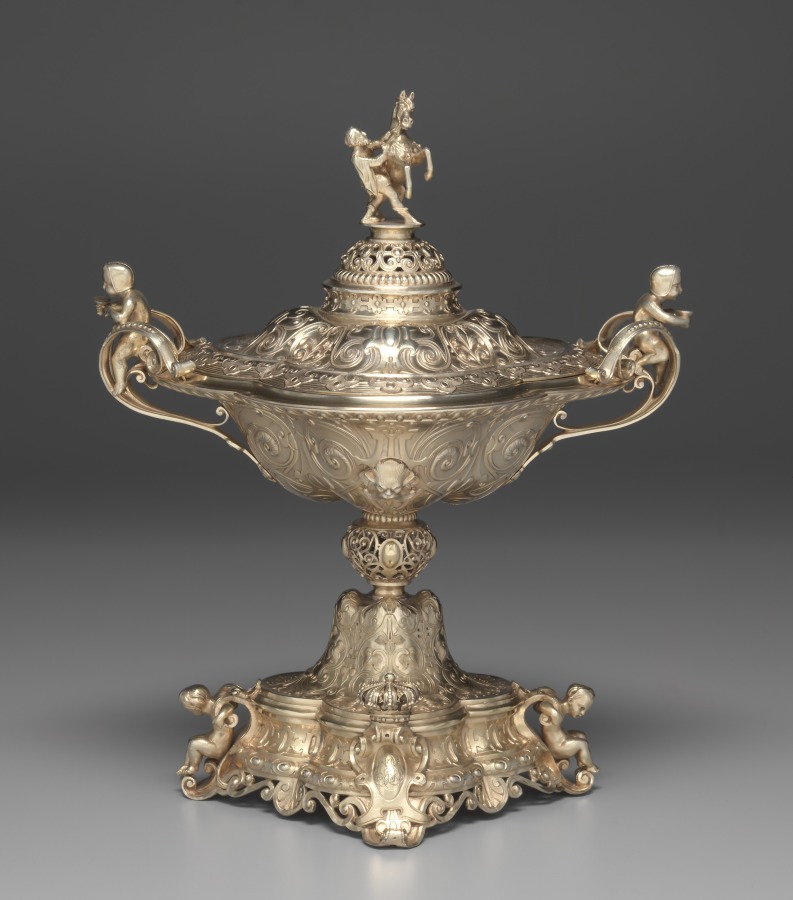 Centerpiece