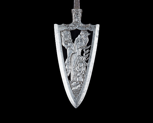 Ceremonial Arrowhead (<i>Yanone</i>)