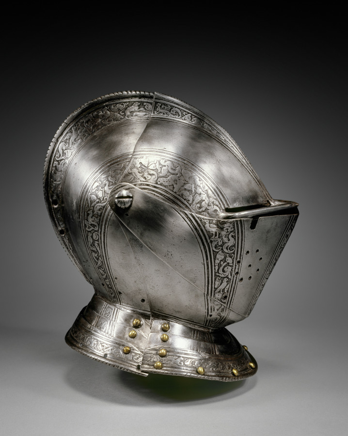 Close Helmet