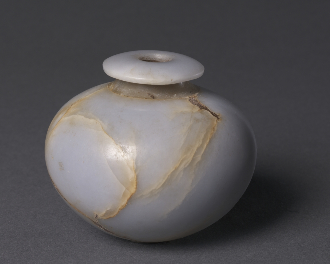 Cosmetic Vessel