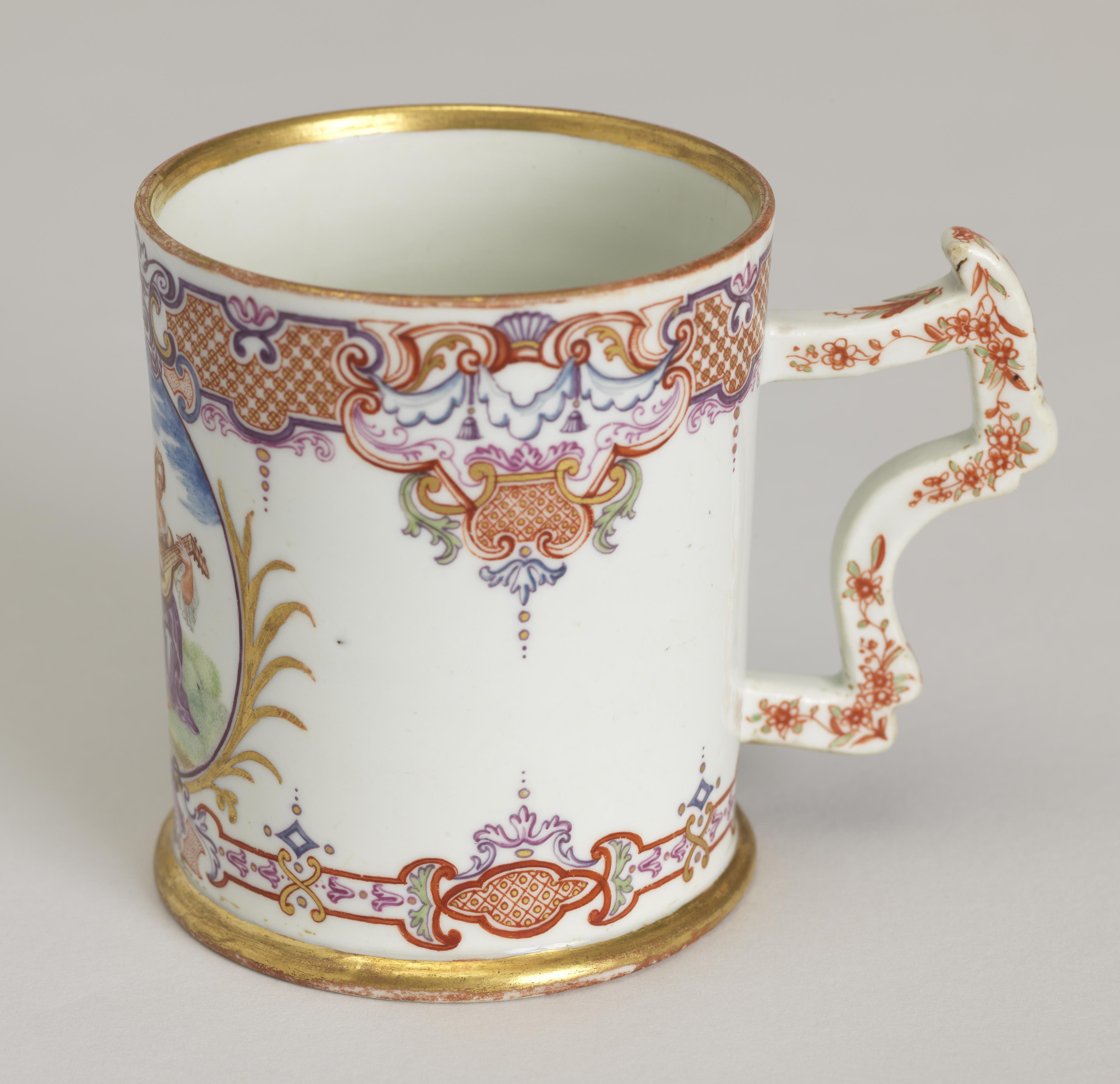 Cup