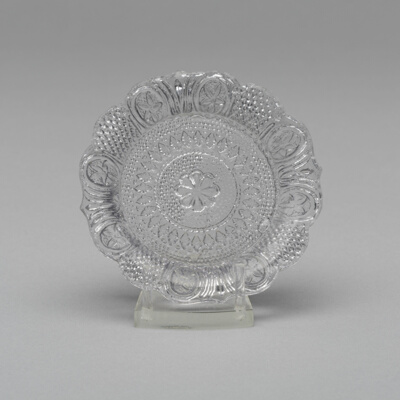 Cup plate