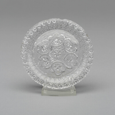 Cup plate
