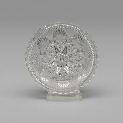 Cup plate