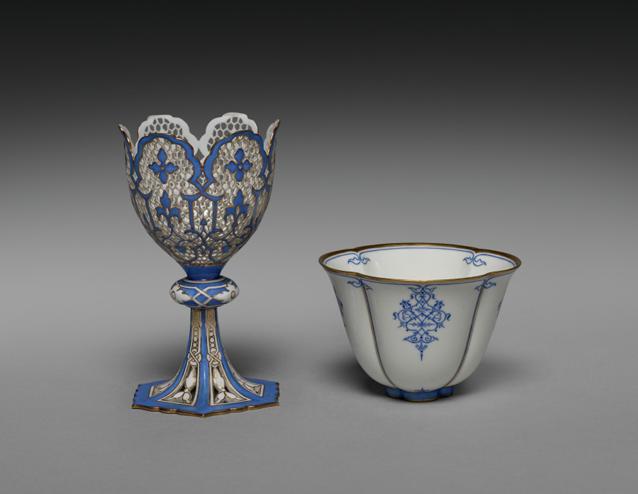 Cupholder (Zarf) and Cup