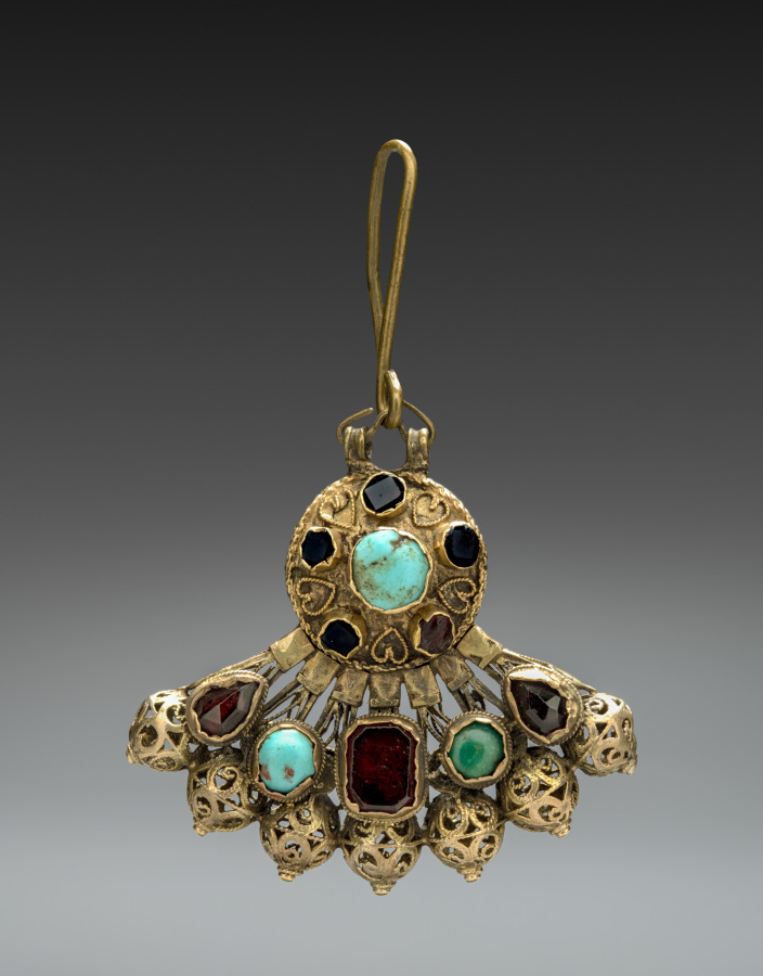 Earring