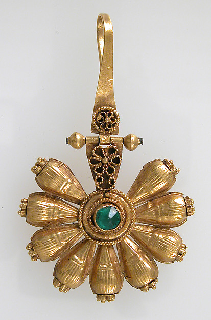 Earring