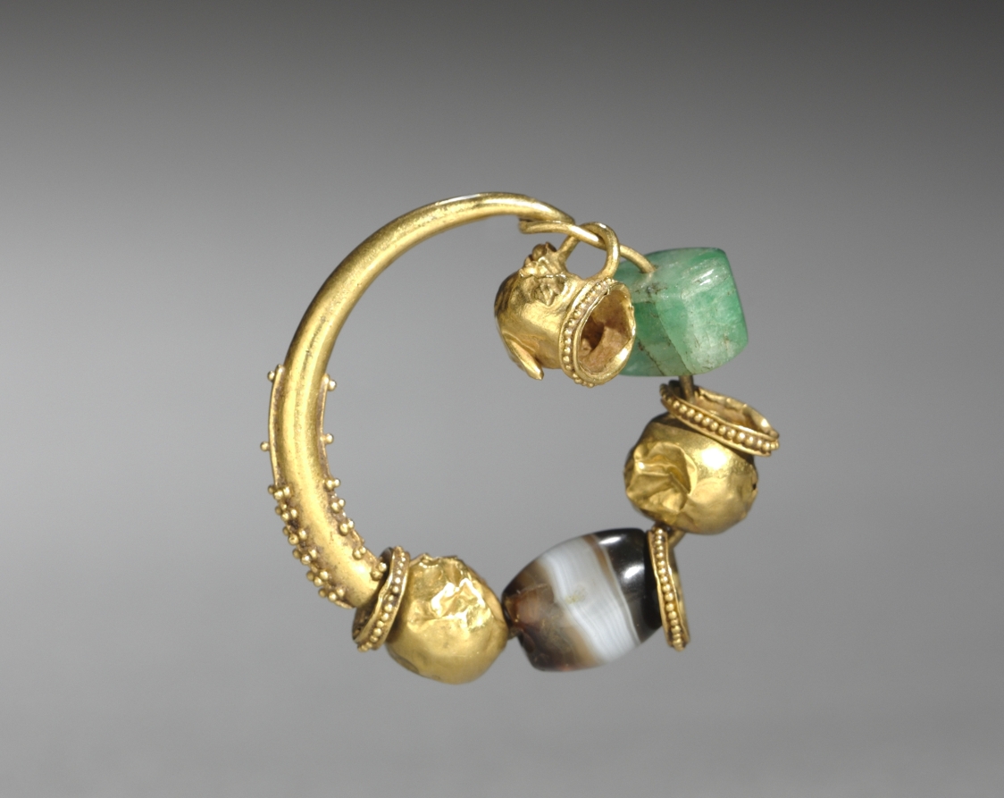 Earring