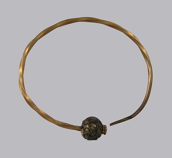 Earring