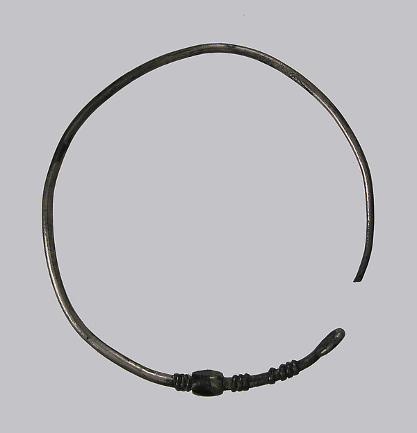 Earring