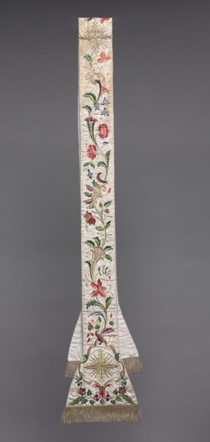 Embroidered Stola