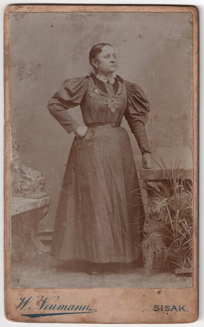Žena u atelijeru