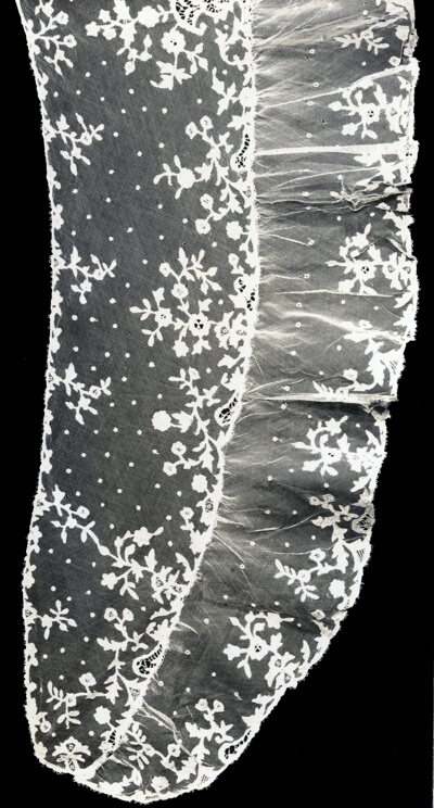 Fichu with Frilled Outer Edge