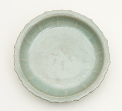 Foliate and Lobed Dish with Floral Sprays