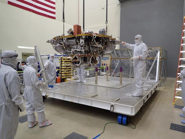 Hoisting NASA's InSight Lander