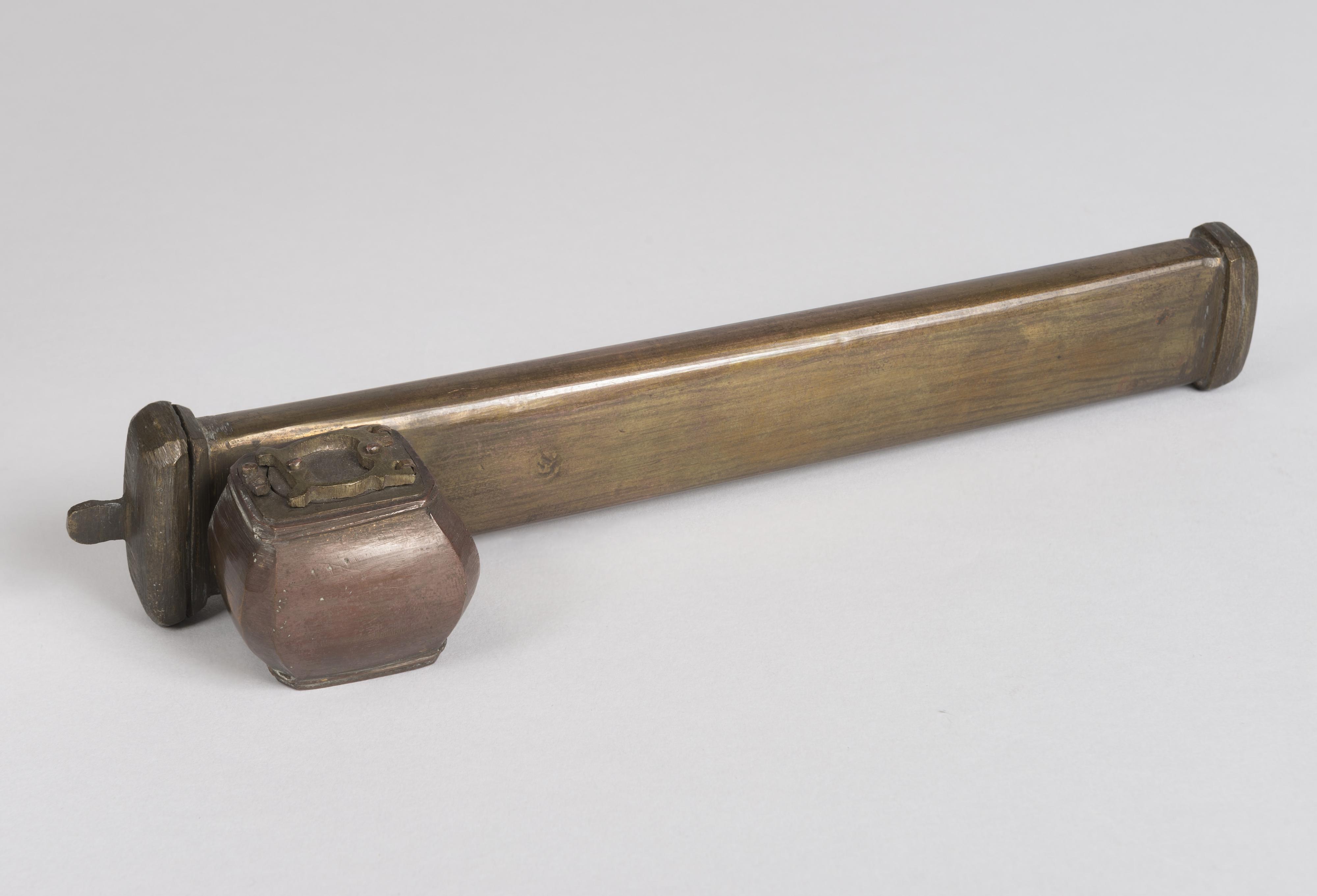 Inkstand