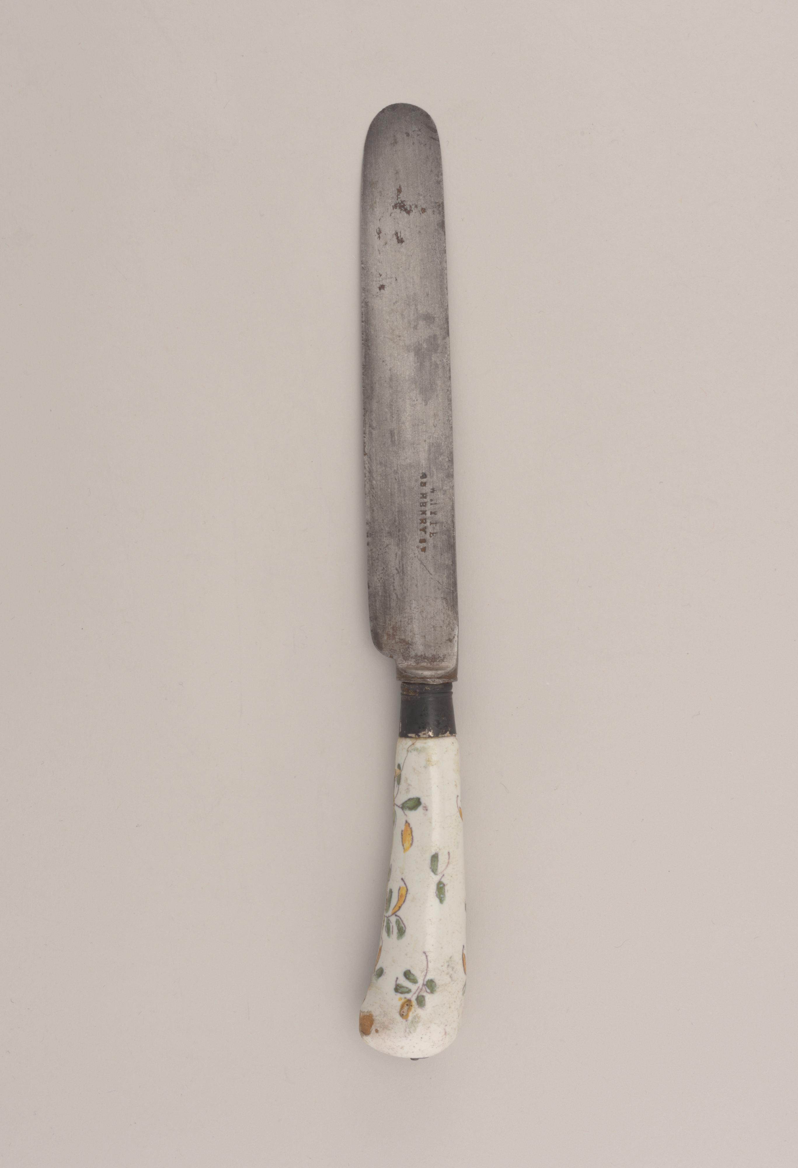 Knife with Earthenware Handle