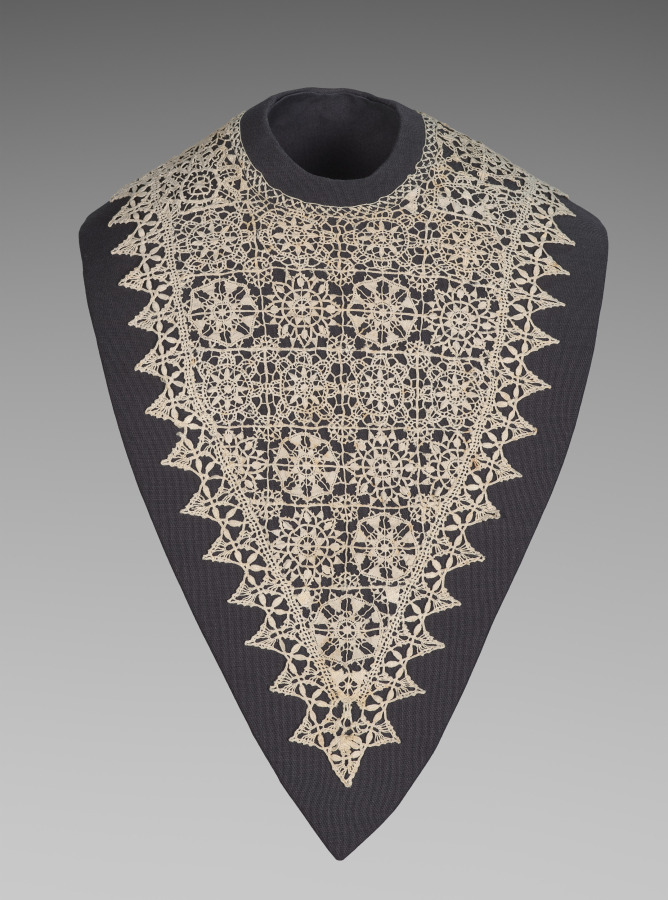 Lace Collar