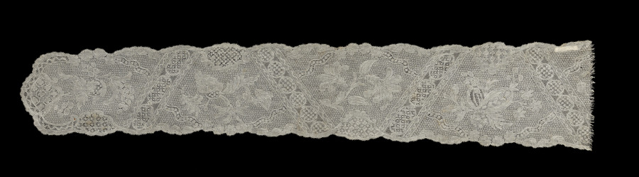 Lace Lappet