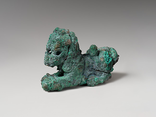 Lion pin