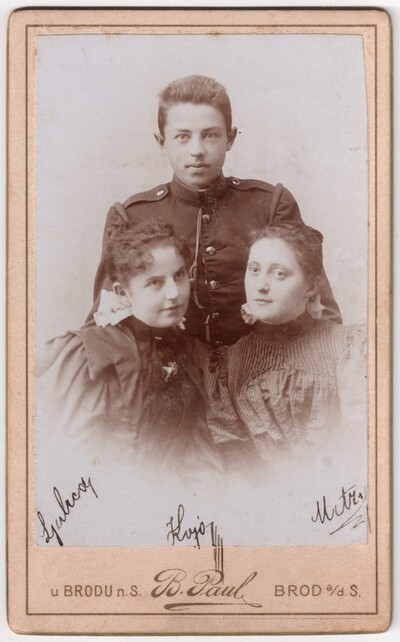 Mitzi i Marija Pinter