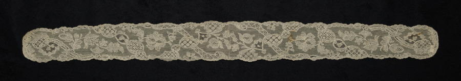 Pair of Lace Lappets