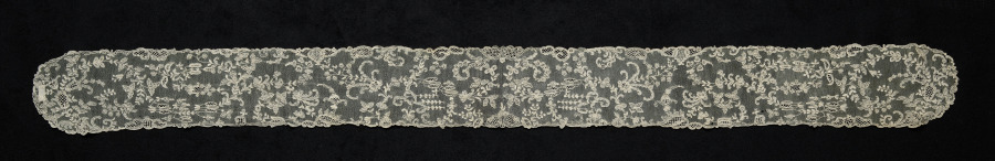 Pair of Lace Lappets