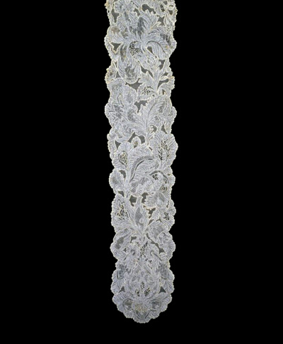 Pair of Lappets (Joined)
