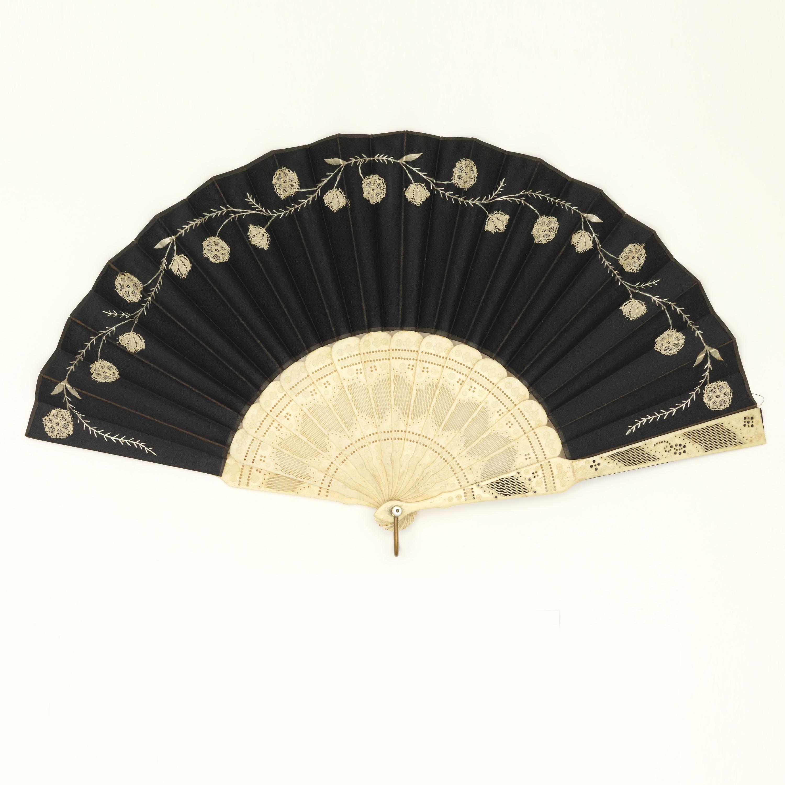 Pleated fan