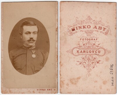 Portret časnika