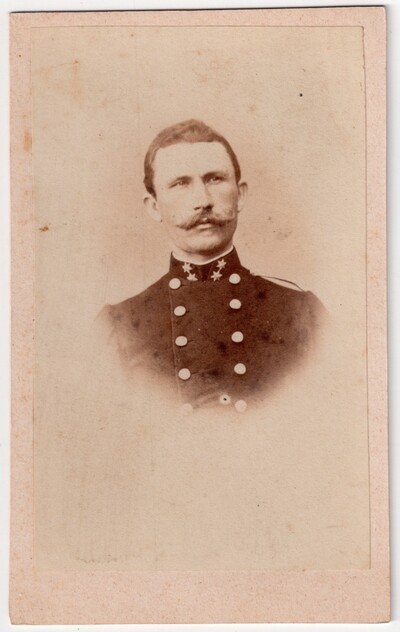 Portret časnika