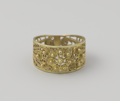 Ring van goud in cannetille