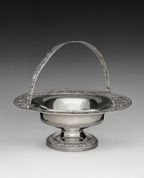 Round Cake Basket with Reticulated Border and Handle