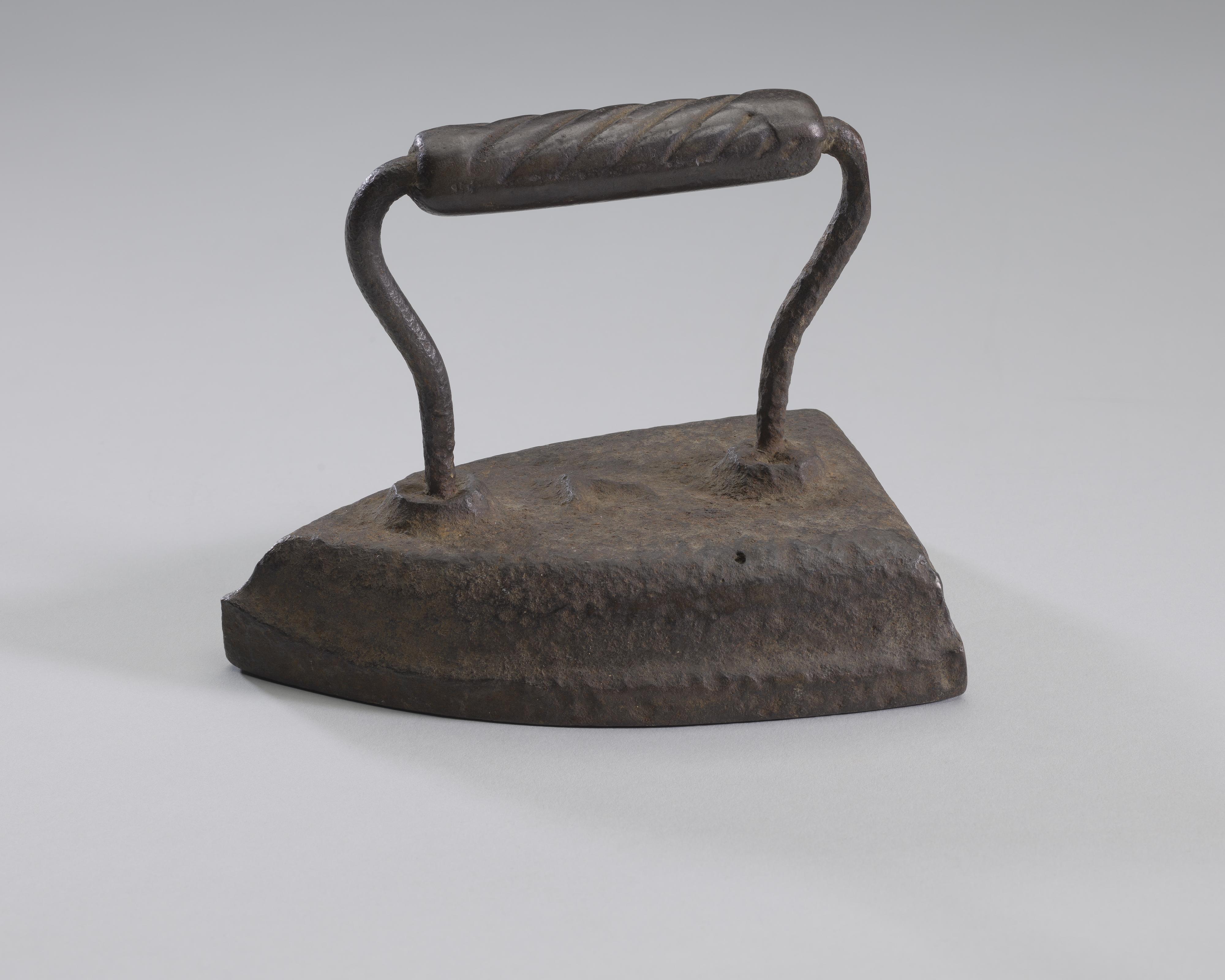 Sad iron